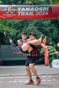 BIB: 
                            <button type="button" onclick="openModal(25086317)" class="btn btn-primary btn-sm float-right btn-popup" data-toggle="modal" data-target=".modal-high-quality">
                        <i class="fas fa-shopping-cart"></i> Add to Cart
                    </button>
                                            <button type="button" onclick="isThisMe(25086317, true)" class="btn btn-success btn-sm float-right btn-popup btn-isme hidden" data-toggle="tooltip" data-placement="bottom" title="นี่คือรูปของคุณใช่ไหม คลิกที่นี่เพื่อเอาเข้าอัลบั้ม">
                        <i class="fas fa-plus"></i> Add to album
                    </button>
                    <button type="button" onclick="isThisMe(25086317, false)" class="btn btn-warning btn-sm float-right btn-popup btn-isnotme hidden">
                        <i class="fas fa-ban"></i> Remove from album
                    </button>