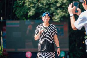 BIB: 
                            <button type="button" onclick="openModal(25078095)" class="btn btn-primary btn-sm float-right btn-popup" data-toggle="modal" data-target=".modal-high-quality">
                        <i class="fas fa-shopping-cart"></i> Add to Cart
                    </button>
                                            <button type="button" onclick="isThisMe(25078095, true)" class="btn btn-success btn-sm float-right btn-popup btn-isme hidden" data-toggle="tooltip" data-placement="bottom" title="นี่คือรูปของคุณใช่ไหม คลิกที่นี่เพื่อเอาเข้าอัลบั้ม">
                        <i class="fas fa-plus"></i> Add to album
                    </button>
                    <button type="button" onclick="isThisMe(25078095, false)" class="btn btn-warning btn-sm float-right btn-popup btn-isnotme hidden">
                        <i class="fas fa-ban"></i> Remove from album
                    </button>