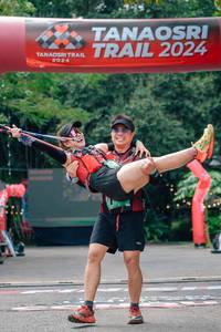 BIB: 
                            <button type="button" onclick="openModal(25086321)" class="btn btn-primary btn-sm float-right btn-popup" data-toggle="modal" data-target=".modal-high-quality">
                        <i class="fas fa-shopping-cart"></i> Add to Cart
                    </button>
                                            <button type="button" onclick="isThisMe(25086321, true)" class="btn btn-success btn-sm float-right btn-popup btn-isme hidden" data-toggle="tooltip" data-placement="bottom" title="นี่คือรูปของคุณใช่ไหม คลิกที่นี่เพื่อเอาเข้าอัลบั้ม">
                        <i class="fas fa-plus"></i> Add to album
                    </button>
                    <button type="button" onclick="isThisMe(25086321, false)" class="btn btn-warning btn-sm float-right btn-popup btn-isnotme hidden">
                        <i class="fas fa-ban"></i> Remove from album
                    </button>