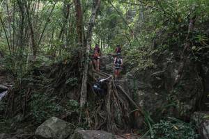 BIB: 
                            <button type="button" onclick="openModal(25187074)" class="btn btn-primary btn-sm float-right btn-popup" data-toggle="modal" data-target=".modal-high-quality">
                        <i class="fas fa-shopping-cart"></i> Add to Cart
                    </button>
                                            <button type="button" onclick="isThisMe(25187074, true)" class="btn btn-success btn-sm float-right btn-popup btn-isme hidden" data-toggle="tooltip" data-placement="bottom" title="นี่คือรูปของคุณใช่ไหม คลิกที่นี่เพื่อเอาเข้าอัลบั้ม">
                        <i class="fas fa-plus"></i> Add to album
                    </button>
                    <button type="button" onclick="isThisMe(25187074, false)" class="btn btn-warning btn-sm float-right btn-popup btn-isnotme hidden">
                        <i class="fas fa-ban"></i> Remove from album
                    </button>