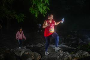 BIB: 
                            <button type="button" onclick="openModal(25050328)" class="btn btn-primary btn-sm float-right btn-popup" data-toggle="modal" data-target=".modal-high-quality">
                        <i class="fas fa-shopping-cart"></i> Add to Cart
                    </button>
                                            <button type="button" onclick="isThisMe(25050328, true)" class="btn btn-success btn-sm float-right btn-popup btn-isme hidden" data-toggle="tooltip" data-placement="bottom" title="นี่คือรูปของคุณใช่ไหม คลิกที่นี่เพื่อเอาเข้าอัลบั้ม">
                        <i class="fas fa-plus"></i> Add to album
                    </button>
                    <button type="button" onclick="isThisMe(25050328, false)" class="btn btn-warning btn-sm float-right btn-popup btn-isnotme hidden">
                        <i class="fas fa-ban"></i> Remove from album
                    </button>