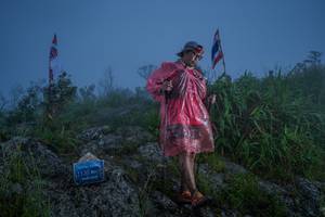 BIB: 
                            <button type="button" onclick="openModal(25098453)" class="btn btn-primary btn-sm float-right btn-popup" data-toggle="modal" data-target=".modal-high-quality">
                        <i class="fas fa-shopping-cart"></i> Add to Cart
                    </button>
                                            <button type="button" onclick="isThisMe(25098453, true)" class="btn btn-success btn-sm float-right btn-popup btn-isme hidden" data-toggle="tooltip" data-placement="bottom" title="นี่คือรูปของคุณใช่ไหม คลิกที่นี่เพื่อเอาเข้าอัลบั้ม">
                        <i class="fas fa-plus"></i> Add to album
                    </button>
                    <button type="button" onclick="isThisMe(25098453, false)" class="btn btn-warning btn-sm float-right btn-popup btn-isnotme hidden">
                        <i class="fas fa-ban"></i> Remove from album
                    </button>