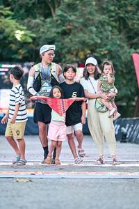 BIB: 
                            <button type="button" onclick="openModal(28111717)" class="btn btn-primary btn-sm float-right btn-popup" data-toggle="modal" data-target=".modal-high-quality">
                        <i class="fas fa-shopping-cart"></i> Add to Cart
                    </button>
                                            <button type="button" onclick="isThisMe(28111717, true)" class="btn btn-success btn-sm float-right btn-popup btn-isme hidden" data-toggle="tooltip" data-placement="bottom" title="นี่คือรูปของคุณใช่ไหม คลิกที่นี่เพื่อเอาเข้าอัลบั้ม">
                        <i class="fas fa-plus"></i> Add to album
                    </button>
                    <button type="button" onclick="isThisMe(28111717, false)" class="btn btn-warning btn-sm float-right btn-popup btn-isnotme hidden">
                        <i class="fas fa-ban"></i> Remove from album
                    </button>