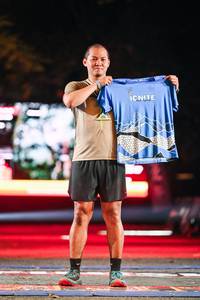 BIB: 
                            <button type="button" onclick="openModal(28114101)" class="btn btn-primary btn-sm float-right btn-popup" data-toggle="modal" data-target=".modal-high-quality">
                        <i class="fas fa-shopping-cart"></i> Add to Cart
                    </button>
                                            <button type="button" onclick="isThisMe(28114101, true)" class="btn btn-success btn-sm float-right btn-popup btn-isme hidden" data-toggle="tooltip" data-placement="bottom" title="นี่คือรูปของคุณใช่ไหม คลิกที่นี่เพื่อเอาเข้าอัลบั้ม">
                        <i class="fas fa-plus"></i> Add to album
                    </button>
                    <button type="button" onclick="isThisMe(28114101, false)" class="btn btn-warning btn-sm float-right btn-popup btn-isnotme hidden">
                        <i class="fas fa-ban"></i> Remove from album
                    </button>