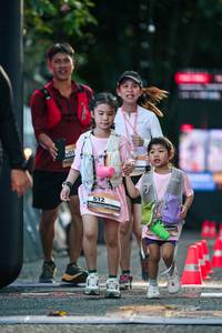 BIB: 
                            <button type="button" onclick="openModal(28106963)" class="btn btn-primary btn-sm float-right btn-popup" data-toggle="modal" data-target=".modal-high-quality">
                        <i class="fas fa-shopping-cart"></i> Add to Cart
                    </button>
                                            <button type="button" onclick="isThisMe(28106963, true)" class="btn btn-success btn-sm float-right btn-popup btn-isme hidden" data-toggle="tooltip" data-placement="bottom" title="นี่คือรูปของคุณใช่ไหม คลิกที่นี่เพื่อเอาเข้าอัลบั้ม">
                        <i class="fas fa-plus"></i> Add to album
                    </button>
                    <button type="button" onclick="isThisMe(28106963, false)" class="btn btn-warning btn-sm float-right btn-popup btn-isnotme hidden">
                        <i class="fas fa-ban"></i> Remove from album
                    </button>