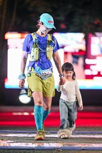 BIB: 
                            <button type="button" onclick="openModal(28114046)" class="btn btn-primary btn-sm float-right btn-popup" data-toggle="modal" data-target=".modal-high-quality">
                        <i class="fas fa-shopping-cart"></i> Add to Cart
                    </button>
                                            <button type="button" onclick="isThisMe(28114046, true)" class="btn btn-success btn-sm float-right btn-popup btn-isme hidden" data-toggle="tooltip" data-placement="bottom" title="นี่คือรูปของคุณใช่ไหม คลิกที่นี่เพื่อเอาเข้าอัลบั้ม">
                        <i class="fas fa-plus"></i> Add to album
                    </button>
                    <button type="button" onclick="isThisMe(28114046, false)" class="btn btn-warning btn-sm float-right btn-popup btn-isnotme hidden">
                        <i class="fas fa-ban"></i> Remove from album
                    </button>