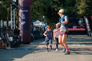 BIB: 
                            <button type="button" onclick="openModal(28070899)" class="btn btn-primary btn-sm float-right btn-popup" data-toggle="modal" data-target=".modal-high-quality">
                        <i class="fas fa-shopping-cart"></i> Add to Cart
                    </button>
                                            <button type="button" onclick="isThisMe(28070899, true)" class="btn btn-success btn-sm float-right btn-popup btn-isme hidden" data-toggle="tooltip" data-placement="bottom" title="นี่คือรูปของคุณใช่ไหม คลิกที่นี่เพื่อเอาเข้าอัลบั้ม">
                        <i class="fas fa-plus"></i> Add to album
                    </button>
                    <button type="button" onclick="isThisMe(28070899, false)" class="btn btn-warning btn-sm float-right btn-popup btn-isnotme hidden">
                        <i class="fas fa-ban"></i> Remove from album
                    </button>