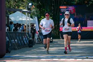 BIB: 
                            <button type="button" onclick="openModal(28083546)" class="btn btn-primary btn-sm float-right btn-popup" data-toggle="modal" data-target=".modal-high-quality">
                        <i class="fas fa-shopping-cart"></i> Add to Cart
                    </button>
                                            <button type="button" onclick="isThisMe(28083546, true)" class="btn btn-success btn-sm float-right btn-popup btn-isme hidden" data-toggle="tooltip" data-placement="bottom" title="นี่คือรูปของคุณใช่ไหม คลิกที่นี่เพื่อเอาเข้าอัลบั้ม">
                        <i class="fas fa-plus"></i> Add to album
                    </button>
                    <button type="button" onclick="isThisMe(28083546, false)" class="btn btn-warning btn-sm float-right btn-popup btn-isnotme hidden">
                        <i class="fas fa-ban"></i> Remove from album
                    </button>