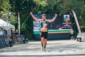 BIB: 
                            <button type="button" onclick="openModal(28001692)" class="btn btn-primary btn-sm float-right btn-popup" data-toggle="modal" data-target=".modal-high-quality">
                        <i class="fas fa-shopping-cart"></i> Add to Cart
                    </button>
                                            <button type="button" onclick="isThisMe(28001692, true)" class="btn btn-success btn-sm float-right btn-popup btn-isme hidden" data-toggle="tooltip" data-placement="bottom" title="นี่คือรูปของคุณใช่ไหม คลิกที่นี่เพื่อเอาเข้าอัลบั้ม">
                        <i class="fas fa-plus"></i> Add to album
                    </button>
                    <button type="button" onclick="isThisMe(28001692, false)" class="btn btn-warning btn-sm float-right btn-popup btn-isnotme hidden">
                        <i class="fas fa-ban"></i> Remove from album
                    </button>