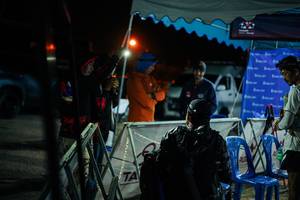 BIB: 
                            <button type="button" onclick="openModal(27948104)" class="btn btn-primary btn-sm float-right btn-popup" data-toggle="modal" data-target=".modal-high-quality">
                        <i class="fas fa-shopping-cart"></i> Add to Cart
                    </button>
                                            <button type="button" onclick="isThisMe(27948104, true)" class="btn btn-success btn-sm float-right btn-popup btn-isme hidden" data-toggle="tooltip" data-placement="bottom" title="นี่คือรูปของคุณใช่ไหม คลิกที่นี่เพื่อเอาเข้าอัลบั้ม">
                        <i class="fas fa-plus"></i> Add to album
                    </button>
                    <button type="button" onclick="isThisMe(27948104, false)" class="btn btn-warning btn-sm float-right btn-popup btn-isnotme hidden">
                        <i class="fas fa-ban"></i> Remove from album
                    </button>