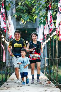 BIB: 
                            <button type="button" onclick="openModal(28005997)" class="btn btn-primary btn-sm float-right btn-popup" data-toggle="modal" data-target=".modal-high-quality">
                        <i class="fas fa-shopping-cart"></i> Add to Cart
                    </button>
                                            <button type="button" onclick="isThisMe(28005997, true)" class="btn btn-success btn-sm float-right btn-popup btn-isme hidden" data-toggle="tooltip" data-placement="bottom" title="นี่คือรูปของคุณใช่ไหม คลิกที่นี่เพื่อเอาเข้าอัลบั้ม">
                        <i class="fas fa-plus"></i> Add to album
                    </button>
                    <button type="button" onclick="isThisMe(28005997, false)" class="btn btn-warning btn-sm float-right btn-popup btn-isnotme hidden">
                        <i class="fas fa-ban"></i> Remove from album
                    </button>