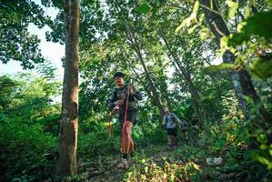 BIB: 
                            <button type="button" onclick="openModal(27933064)" class="btn btn-primary btn-sm float-right btn-popup" data-toggle="modal" data-target=".modal-high-quality">
                        <i class="fas fa-shopping-cart"></i> Add to Cart
                    </button>
                                            <button type="button" onclick="isThisMe(27933064, true)" class="btn btn-success btn-sm float-right btn-popup btn-isme hidden" data-toggle="tooltip" data-placement="bottom" title="นี่คือรูปของคุณใช่ไหม คลิกที่นี่เพื่อเอาเข้าอัลบั้ม">
                        <i class="fas fa-plus"></i> Add to album
                    </button>
                    <button type="button" onclick="isThisMe(27933064, false)" class="btn btn-warning btn-sm float-right btn-popup btn-isnotme hidden">
                        <i class="fas fa-ban"></i> Remove from album
                    </button>