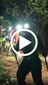 BIB:  <button type="button" onclick="openModal(28063563)" class="btn btn-primary btn-sm float-right" data-toggle="modal" data-target=".modal-high-quality">
                <i class="fa fa-download"></i> Download
                </button>