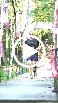 BIB:  <button type="button" onclick="openModal(27929937)" class="btn btn-primary btn-sm float-right" data-toggle="modal" data-target=".modal-high-quality">
                <i class="fa fa-download"></i> Download
                </button>