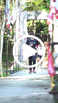 BIB:  <button type="button" onclick="openModal(27947449)" class="btn btn-primary btn-sm float-right" data-toggle="modal" data-target=".modal-high-quality">
                <i class="fa fa-download"></i> Download
                </button>