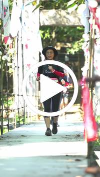 BIB:  <button type="button" onclick="openModal(27949049)" class="btn btn-primary btn-sm float-right" data-toggle="modal" data-target=".modal-high-quality">
                <i class="fa fa-download"></i> Download
                </button>