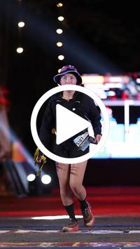 BIB:  <button type="button" onclick="openModal(28007476)" class="btn btn-primary btn-sm float-right" data-toggle="modal" data-target=".modal-high-quality">
                <i class="fa fa-download"></i> Download
                </button>