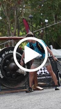 BIB:  <button type="button" onclick="openModal(28005727)" class="btn btn-primary btn-sm float-right" data-toggle="modal" data-target=".modal-high-quality">
                <i class="fa fa-download"></i> Download
                </button>