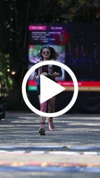 BIB:  <button type="button" onclick="openModal(28012967)" class="btn btn-primary btn-sm float-right" data-toggle="modal" data-target=".modal-high-quality">
                <i class="fa fa-download"></i> Download
                </button>