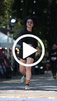 BIB:  <button type="button" onclick="openModal(28013564)" class="btn btn-primary btn-sm float-right" data-toggle="modal" data-target=".modal-high-quality">
                <i class="fa fa-download"></i> Download
                </button>