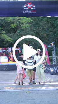 BIB:  <button type="button" onclick="openModal(28161976)" class="btn btn-primary btn-sm float-right" data-toggle="modal" data-target=".modal-high-quality">
                <i class="fa fa-download"></i> Download
                </button>