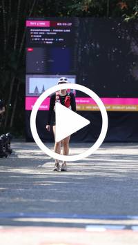 BIB:  <button type="button" onclick="openModal(28075681)" class="btn btn-primary btn-sm float-right" data-toggle="modal" data-target=".modal-high-quality">
                <i class="fa fa-download"></i> Download
                </button>