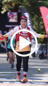 BIB:  <button type="button" onclick="openModal(28072317)" class="btn btn-primary btn-sm float-right" data-toggle="modal" data-target=".modal-high-quality">
                <i class="fa fa-download"></i> Download
                </button>