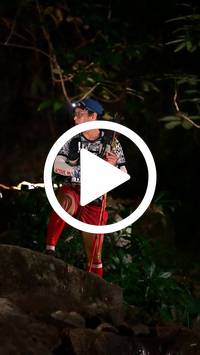 BIB:  <button type="button" onclick="openModal(27948401)" class="btn btn-primary btn-sm float-right" data-toggle="modal" data-target=".modal-high-quality">
                <i class="fa fa-download"></i> Download
                </button>