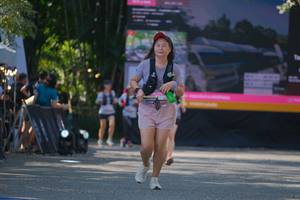 BIB: 
                            <button type="button" onclick="openModal(27998407)" class="btn btn-primary btn-sm float-right btn-popup" data-toggle="modal" data-target=".modal-high-quality">
                        <i class="fas fa-shopping-cart"></i> Add to Cart
                    </button>
                                            <button type="button" onclick="isThisMe(27998407, true)" class="btn btn-success btn-sm float-right btn-popup btn-isme hidden" data-toggle="tooltip" data-placement="bottom" title="นี่คือรูปของคุณใช่ไหม คลิกที่นี่เพื่อเอาเข้าอัลบั้ม">
                        <i class="fas fa-plus"></i> Add to album
                    </button>
                    <button type="button" onclick="isThisMe(27998407, false)" class="btn btn-warning btn-sm float-right btn-popup btn-isnotme hidden">
                        <i class="fas fa-ban"></i> Remove from album
                    </button>