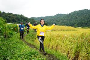 BIB: 0415
                            <button type="button" onclick="openModal(13371961)" class="btn btn-primary btn-sm float-right btn-popup" data-toggle="modal" data-target=".modal-high-quality">
                        <i class="fas fa-shopping-cart"></i> Add to Cart
                    </button>
                                            <button type="button" onclick="isThisMe(13371961, true)" class="btn btn-success btn-sm float-right btn-popup btn-isme hidden" data-toggle="tooltip" data-placement="bottom" title="นี่คือรูปของคุณใช่ไหม คลิกที่นี่เพื่อเอาเข้าอัลบั้ม">
                        <i class="fas fa-plus"></i> Add to album
                    </button>
                    <button type="button" onclick="isThisMe(13371961, false)" class="btn btn-warning btn-sm float-right btn-popup btn-isnotme hidden">
                        <i class="fas fa-ban"></i> Remove from album
                    </button>