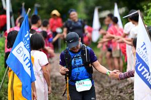 BIB: 1353
                            <button type="button" onclick="openModal(13365553)" class="btn btn-primary btn-sm float-right btn-popup" data-toggle="modal" data-target=".modal-high-quality">
                        <i class="fas fa-shopping-cart"></i> Add to Cart
                    </button>
                                            <button type="button" onclick="isThisMe(13365553, true)" class="btn btn-success btn-sm float-right btn-popup btn-isme hidden" data-toggle="tooltip" data-placement="bottom" title="นี่คือรูปของคุณใช่ไหม คลิกที่นี่เพื่อเอาเข้าอัลบั้ม">
                        <i class="fas fa-plus"></i> Add to album
                    </button>
                    <button type="button" onclick="isThisMe(13365553, false)" class="btn btn-warning btn-sm float-right btn-popup btn-isnotme hidden">
                        <i class="fas fa-ban"></i> Remove from album
                    </button>