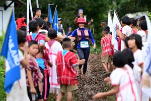 BIB: 1351
                            <button type="button" onclick="openModal(13362952)" class="btn btn-primary btn-sm float-right btn-popup" data-toggle="modal" data-target=".modal-high-quality">
                        <i class="fas fa-shopping-cart"></i> Add to Cart
                    </button>
                                            <button type="button" onclick="isThisMe(13362952, true)" class="btn btn-success btn-sm float-right btn-popup btn-isme hidden" data-toggle="tooltip" data-placement="bottom" title="นี่คือรูปของคุณใช่ไหม คลิกที่นี่เพื่อเอาเข้าอัลบั้ม">
                        <i class="fas fa-plus"></i> Add to album
                    </button>
                    <button type="button" onclick="isThisMe(13362952, false)" class="btn btn-warning btn-sm float-right btn-popup btn-isnotme hidden">
                        <i class="fas fa-ban"></i> Remove from album
                    </button>