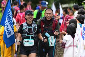 BIB: 1446, 1450
                            <button type="button" onclick="openModal(13363837)" class="btn btn-primary btn-sm float-right btn-popup" data-toggle="modal" data-target=".modal-high-quality">
                        <i class="fas fa-shopping-cart"></i> Add to Cart
                    </button>
                                            <button type="button" onclick="isThisMe(13363837, true)" class="btn btn-success btn-sm float-right btn-popup btn-isme hidden" data-toggle="tooltip" data-placement="bottom" title="นี่คือรูปของคุณใช่ไหม คลิกที่นี่เพื่อเอาเข้าอัลบั้ม">
                        <i class="fas fa-plus"></i> Add to album
                    </button>
                    <button type="button" onclick="isThisMe(13363837, false)" class="btn btn-warning btn-sm float-right btn-popup btn-isnotme hidden">
                        <i class="fas fa-ban"></i> Remove from album
                    </button>