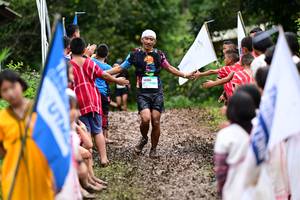 BIB: 1090
                            <button type="button" onclick="openModal(13364314)" class="btn btn-primary btn-sm float-right btn-popup" data-toggle="modal" data-target=".modal-high-quality">
                        <i class="fas fa-shopping-cart"></i> Add to Cart
                    </button>
                                            <button type="button" onclick="isThisMe(13364314, true)" class="btn btn-success btn-sm float-right btn-popup btn-isme hidden" data-toggle="tooltip" data-placement="bottom" title="นี่คือรูปของคุณใช่ไหม คลิกที่นี่เพื่อเอาเข้าอัลบั้ม">
                        <i class="fas fa-plus"></i> Add to album
                    </button>
                    <button type="button" onclick="isThisMe(13364314, false)" class="btn btn-warning btn-sm float-right btn-popup btn-isnotme hidden">
                        <i class="fas fa-ban"></i> Remove from album
                    </button>