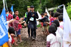 BIB: 502
                            <button type="button" onclick="openModal(13364083)" class="btn btn-primary btn-sm float-right btn-popup" data-toggle="modal" data-target=".modal-high-quality">
                        <i class="fas fa-shopping-cart"></i> Add to Cart
                    </button>
                                            <button type="button" onclick="isThisMe(13364083, true)" class="btn btn-success btn-sm float-right btn-popup btn-isme hidden" data-toggle="tooltip" data-placement="bottom" title="นี่คือรูปของคุณใช่ไหม คลิกที่นี่เพื่อเอาเข้าอัลบั้ม">
                        <i class="fas fa-plus"></i> Add to album
                    </button>
                    <button type="button" onclick="isThisMe(13364083, false)" class="btn btn-warning btn-sm float-right btn-popup btn-isnotme hidden">
                        <i class="fas fa-ban"></i> Remove from album
                    </button>