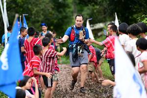 BIB: 
                            <button type="button" onclick="openModal(13365186)" class="btn btn-primary btn-sm float-right btn-popup" data-toggle="modal" data-target=".modal-high-quality">
                        <i class="fas fa-shopping-cart"></i> Add to Cart
                    </button>
                                            <button type="button" onclick="isThisMe(13365186, true)" class="btn btn-success btn-sm float-right btn-popup btn-isme hidden" data-toggle="tooltip" data-placement="bottom" title="นี่คือรูปของคุณใช่ไหม คลิกที่นี่เพื่อเอาเข้าอัลบั้ม">
                        <i class="fas fa-plus"></i> Add to album
                    </button>
                    <button type="button" onclick="isThisMe(13365186, false)" class="btn btn-warning btn-sm float-right btn-popup btn-isnotme hidden">
                        <i class="fas fa-ban"></i> Remove from album
                    </button>