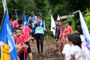 BIB: 1550
                            <button type="button" onclick="openModal(13363532)" class="btn btn-primary btn-sm float-right btn-popup" data-toggle="modal" data-target=".modal-high-quality">
                        <i class="fas fa-shopping-cart"></i> Add to Cart
                    </button>
                                            <button type="button" onclick="isThisMe(13363532, true)" class="btn btn-success btn-sm float-right btn-popup btn-isme hidden" data-toggle="tooltip" data-placement="bottom" title="นี่คือรูปของคุณใช่ไหม คลิกที่นี่เพื่อเอาเข้าอัลบั้ม">
                        <i class="fas fa-plus"></i> Add to album
                    </button>
                    <button type="button" onclick="isThisMe(13363532, false)" class="btn btn-warning btn-sm float-right btn-popup btn-isnotme hidden">
                        <i class="fas fa-ban"></i> Remove from album
                    </button>