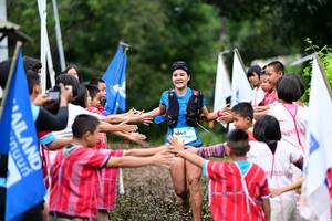 BIB: 1040
                            <button type="button" onclick="openModal(13361225)" class="btn btn-primary btn-sm float-right btn-popup" data-toggle="modal" data-target=".modal-high-quality">
                        <i class="fas fa-shopping-cart"></i> Add to Cart
                    </button>
                                            <button type="button" onclick="isThisMe(13361225, true)" class="btn btn-success btn-sm float-right btn-popup btn-isme hidden" data-toggle="tooltip" data-placement="bottom" title="นี่คือรูปของคุณใช่ไหม คลิกที่นี่เพื่อเอาเข้าอัลบั้ม">
                        <i class="fas fa-plus"></i> Add to album
                    </button>
                    <button type="button" onclick="isThisMe(13361225, false)" class="btn btn-warning btn-sm float-right btn-popup btn-isnotme hidden">
                        <i class="fas fa-ban"></i> Remove from album
                    </button>