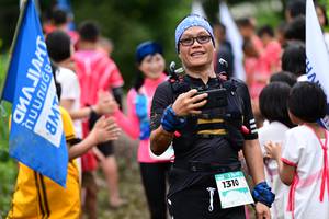 BIB: 1310
                            <button type="button" onclick="openModal(13363797)" class="btn btn-primary btn-sm float-right btn-popup" data-toggle="modal" data-target=".modal-high-quality">
                        <i class="fas fa-shopping-cart"></i> Add to Cart
                    </button>
                                            <button type="button" onclick="isThisMe(13363797, true)" class="btn btn-success btn-sm float-right btn-popup btn-isme hidden" data-toggle="tooltip" data-placement="bottom" title="นี่คือรูปของคุณใช่ไหม คลิกที่นี่เพื่อเอาเข้าอัลบั้ม">
                        <i class="fas fa-plus"></i> Add to album
                    </button>
                    <button type="button" onclick="isThisMe(13363797, false)" class="btn btn-warning btn-sm float-right btn-popup btn-isnotme hidden">
                        <i class="fas fa-ban"></i> Remove from album
                    </button>