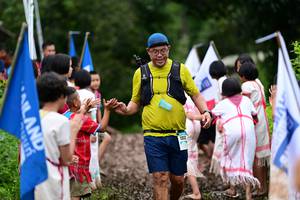 BIB: 
                            <button type="button" onclick="openModal(13362569)" class="btn btn-primary btn-sm float-right btn-popup" data-toggle="modal" data-target=".modal-high-quality">
                        <i class="fas fa-shopping-cart"></i> Add to Cart
                    </button>
                                            <button type="button" onclick="isThisMe(13362569, true)" class="btn btn-success btn-sm float-right btn-popup btn-isme hidden" data-toggle="tooltip" data-placement="bottom" title="นี่คือรูปของคุณใช่ไหม คลิกที่นี่เพื่อเอาเข้าอัลบั้ม">
                        <i class="fas fa-plus"></i> Add to album
                    </button>
                    <button type="button" onclick="isThisMe(13362569, false)" class="btn btn-warning btn-sm float-right btn-popup btn-isnotme hidden">
                        <i class="fas fa-ban"></i> Remove from album
                    </button>