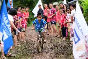 BIB: 
                            <button type="button" onclick="openModal(13366236)" class="btn btn-primary btn-sm float-right btn-popup" data-toggle="modal" data-target=".modal-high-quality">
                        <i class="fas fa-shopping-cart"></i> Add to Cart
                    </button>
                                            <button type="button" onclick="isThisMe(13366236, true)" class="btn btn-success btn-sm float-right btn-popup btn-isme hidden" data-toggle="tooltip" data-placement="bottom" title="นี่คือรูปของคุณใช่ไหม คลิกที่นี่เพื่อเอาเข้าอัลบั้ม">
                        <i class="fas fa-plus"></i> Add to album
                    </button>
                    <button type="button" onclick="isThisMe(13366236, false)" class="btn btn-warning btn-sm float-right btn-popup btn-isnotme hidden">
                        <i class="fas fa-ban"></i> Remove from album
                    </button>