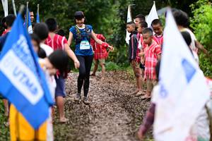 BIB: 1246
                            <button type="button" onclick="openModal(13365710)" class="btn btn-primary btn-sm float-right btn-popup" data-toggle="modal" data-target=".modal-high-quality">
                        <i class="fas fa-shopping-cart"></i> Add to Cart
                    </button>
                                            <button type="button" onclick="isThisMe(13365710, true)" class="btn btn-success btn-sm float-right btn-popup btn-isme hidden" data-toggle="tooltip" data-placement="bottom" title="นี่คือรูปของคุณใช่ไหม คลิกที่นี่เพื่อเอาเข้าอัลบั้ม">
                        <i class="fas fa-plus"></i> Add to album
                    </button>
                    <button type="button" onclick="isThisMe(13365710, false)" class="btn btn-warning btn-sm float-right btn-popup btn-isnotme hidden">
                        <i class="fas fa-ban"></i> Remove from album
                    </button>