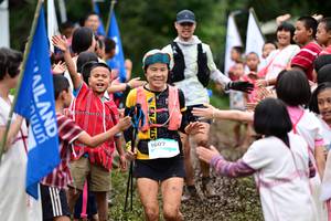 BIB: 1607
                            <button type="button" onclick="openModal(13361952)" class="btn btn-primary btn-sm float-right btn-popup" data-toggle="modal" data-target=".modal-high-quality">
                        <i class="fas fa-shopping-cart"></i> Add to Cart
                    </button>
                                            <button type="button" onclick="isThisMe(13361952, true)" class="btn btn-success btn-sm float-right btn-popup btn-isme hidden" data-toggle="tooltip" data-placement="bottom" title="นี่คือรูปของคุณใช่ไหม คลิกที่นี่เพื่อเอาเข้าอัลบั้ม">
                        <i class="fas fa-plus"></i> Add to album
                    </button>
                    <button type="button" onclick="isThisMe(13361952, false)" class="btn btn-warning btn-sm float-right btn-popup btn-isnotme hidden">
                        <i class="fas fa-ban"></i> Remove from album
                    </button>