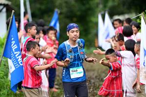 BIB: 1140
                            <button type="button" onclick="openModal(13361327)" class="btn btn-primary btn-sm float-right btn-popup" data-toggle="modal" data-target=".modal-high-quality">
                        <i class="fas fa-shopping-cart"></i> Add to Cart
                    </button>
                                            <button type="button" onclick="isThisMe(13361327, true)" class="btn btn-success btn-sm float-right btn-popup btn-isme hidden" data-toggle="tooltip" data-placement="bottom" title="นี่คือรูปของคุณใช่ไหม คลิกที่นี่เพื่อเอาเข้าอัลบั้ม">
                        <i class="fas fa-plus"></i> Add to album
                    </button>
                    <button type="button" onclick="isThisMe(13361327, false)" class="btn btn-warning btn-sm float-right btn-popup btn-isnotme hidden">
                        <i class="fas fa-ban"></i> Remove from album
                    </button>