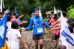 BIB: 1176
                            <button type="button" onclick="openModal(13365507)" class="btn btn-primary btn-sm float-right btn-popup" data-toggle="modal" data-target=".modal-high-quality">
                        <i class="fas fa-shopping-cart"></i> Add to Cart
                    </button>
                                            <button type="button" onclick="isThisMe(13365507, true)" class="btn btn-success btn-sm float-right btn-popup btn-isme hidden" data-toggle="tooltip" data-placement="bottom" title="นี่คือรูปของคุณใช่ไหม คลิกที่นี่เพื่อเอาเข้าอัลบั้ม">
                        <i class="fas fa-plus"></i> Add to album
                    </button>
                    <button type="button" onclick="isThisMe(13365507, false)" class="btn btn-warning btn-sm float-right btn-popup btn-isnotme hidden">
                        <i class="fas fa-ban"></i> Remove from album
                    </button>