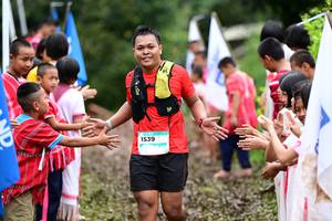 BIB: 1539
                            <button type="button" onclick="openModal(13361844)" class="btn btn-primary btn-sm float-right btn-popup" data-toggle="modal" data-target=".modal-high-quality">
                        <i class="fas fa-shopping-cart"></i> Add to Cart
                    </button>
                                            <button type="button" onclick="isThisMe(13361844, true)" class="btn btn-success btn-sm float-right btn-popup btn-isme hidden" data-toggle="tooltip" data-placement="bottom" title="นี่คือรูปของคุณใช่ไหม คลิกที่นี่เพื่อเอาเข้าอัลบั้ม">
                        <i class="fas fa-plus"></i> Add to album
                    </button>
                    <button type="button" onclick="isThisMe(13361844, false)" class="btn btn-warning btn-sm float-right btn-popup btn-isnotme hidden">
                        <i class="fas fa-ban"></i> Remove from album
                    </button>