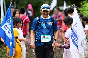 BIB: 1094
                            <button type="button" onclick="openModal(13365646)" class="btn btn-primary btn-sm float-right btn-popup" data-toggle="modal" data-target=".modal-high-quality">
                        <i class="fas fa-shopping-cart"></i> Add to Cart
                    </button>
                                            <button type="button" onclick="isThisMe(13365646, true)" class="btn btn-success btn-sm float-right btn-popup btn-isme hidden" data-toggle="tooltip" data-placement="bottom" title="นี่คือรูปของคุณใช่ไหม คลิกที่นี่เพื่อเอาเข้าอัลบั้ม">
                        <i class="fas fa-plus"></i> Add to album
                    </button>
                    <button type="button" onclick="isThisMe(13365646, false)" class="btn btn-warning btn-sm float-right btn-popup btn-isnotme hidden">
                        <i class="fas fa-ban"></i> Remove from album
                    </button>