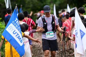 BIB: 1175
                            <button type="button" onclick="openModal(13365766)" class="btn btn-primary btn-sm float-right btn-popup" data-toggle="modal" data-target=".modal-high-quality">
                        <i class="fas fa-shopping-cart"></i> Add to Cart
                    </button>
                                            <button type="button" onclick="isThisMe(13365766, true)" class="btn btn-success btn-sm float-right btn-popup btn-isme hidden" data-toggle="tooltip" data-placement="bottom" title="นี่คือรูปของคุณใช่ไหม คลิกที่นี่เพื่อเอาเข้าอัลบั้ม">
                        <i class="fas fa-plus"></i> Add to album
                    </button>
                    <button type="button" onclick="isThisMe(13365766, false)" class="btn btn-warning btn-sm float-right btn-popup btn-isnotme hidden">
                        <i class="fas fa-ban"></i> Remove from album
                    </button>