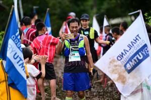 BIB: 
                            <button type="button" onclick="openModal(13363582)" class="btn btn-primary btn-sm float-right btn-popup" data-toggle="modal" data-target=".modal-high-quality">
                        <i class="fas fa-shopping-cart"></i> Add to Cart
                    </button>
                                            <button type="button" onclick="isThisMe(13363582, true)" class="btn btn-success btn-sm float-right btn-popup btn-isme hidden" data-toggle="tooltip" data-placement="bottom" title="นี่คือรูปของคุณใช่ไหม คลิกที่นี่เพื่อเอาเข้าอัลบั้ม">
                        <i class="fas fa-plus"></i> Add to album
                    </button>
                    <button type="button" onclick="isThisMe(13363582, false)" class="btn btn-warning btn-sm float-right btn-popup btn-isnotme hidden">
                        <i class="fas fa-ban"></i> Remove from album
                    </button>