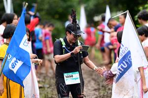 BIB: 1098
                            <button type="button" onclick="openModal(13365857)" class="btn btn-primary btn-sm float-right btn-popup" data-toggle="modal" data-target=".modal-high-quality">
                        <i class="fas fa-shopping-cart"></i> Add to Cart
                    </button>
                                            <button type="button" onclick="isThisMe(13365857, true)" class="btn btn-success btn-sm float-right btn-popup btn-isme hidden" data-toggle="tooltip" data-placement="bottom" title="นี่คือรูปของคุณใช่ไหม คลิกที่นี่เพื่อเอาเข้าอัลบั้ม">
                        <i class="fas fa-plus"></i> Add to album
                    </button>
                    <button type="button" onclick="isThisMe(13365857, false)" class="btn btn-warning btn-sm float-right btn-popup btn-isnotme hidden">
                        <i class="fas fa-ban"></i> Remove from album
                    </button>